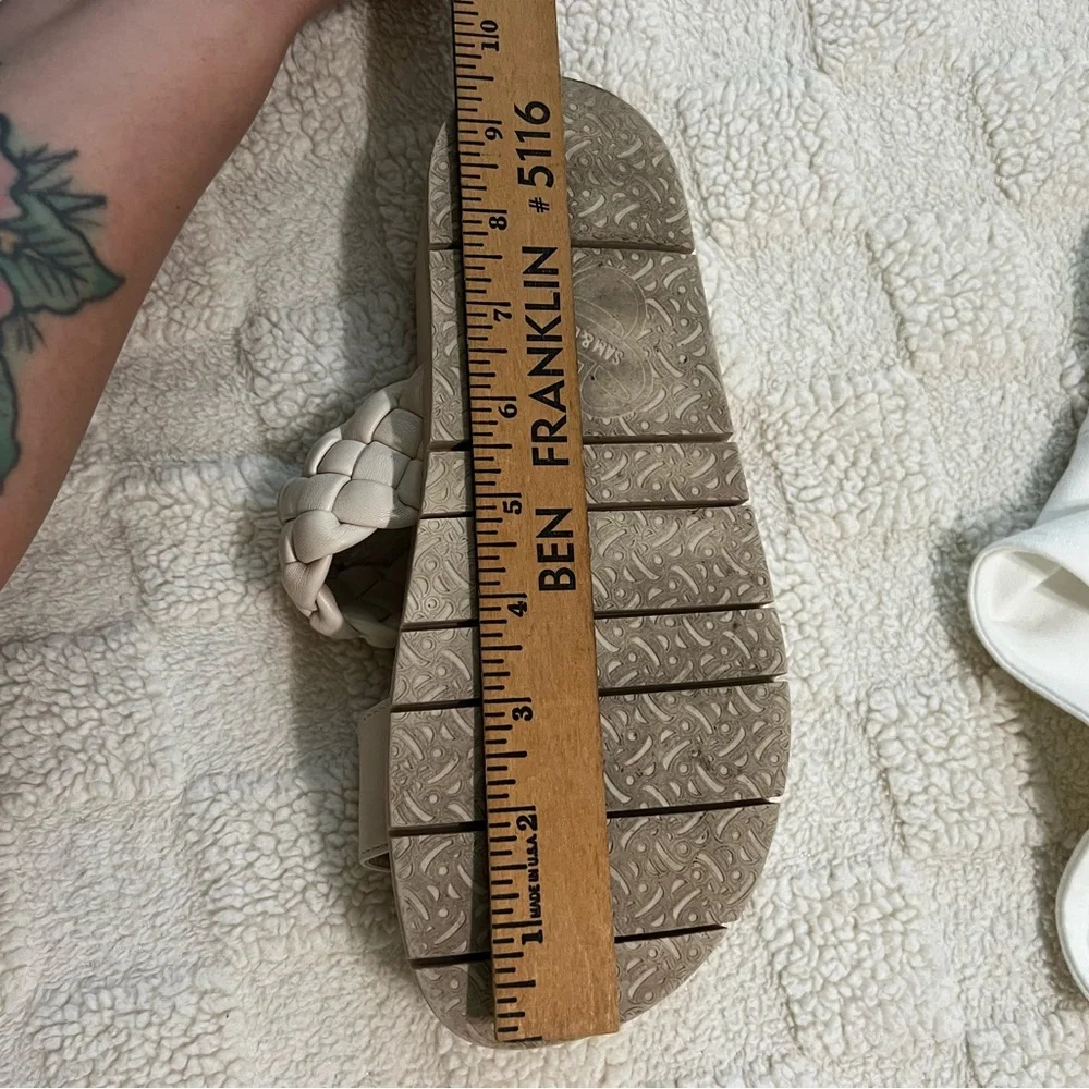 Sam & Libby Cream Platform Sandal Size Women’s 7.5